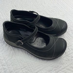 Keen • 9.5 or 10 • Presidio ii Mary Jane Flat Matte Black Leather